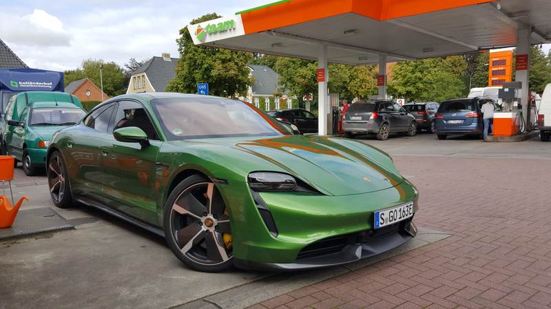 Illustration for article titled The Electric 2020 Porsche Taycan: What We Learned Over 400 Fast Miles
